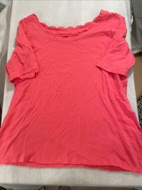 Kim Rogers Coral Scallop Neck Short Sleeve Tee